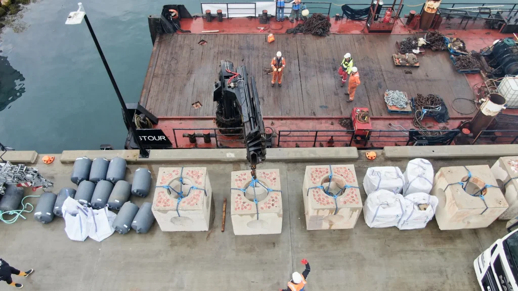 deployment-reef-cubes-offshore-trawler